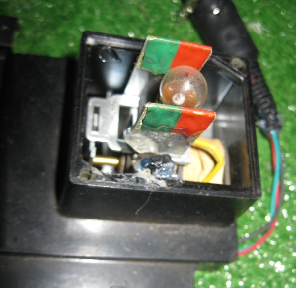Internals of Rev B modified switch with Switch Position Indicator